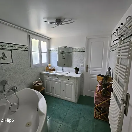 Les Lauriers Roses Apartment *